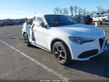  Salvage Alfa Romeo Stelvio