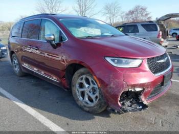  Salvage Chrysler Pacifica
