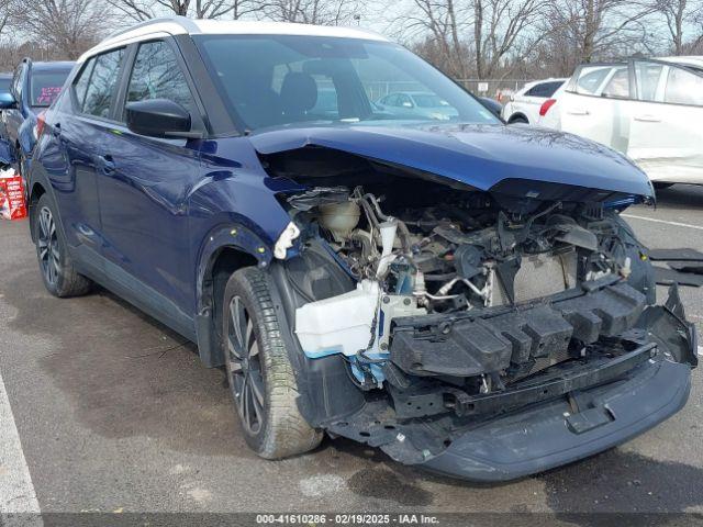  Salvage Nissan Kicks