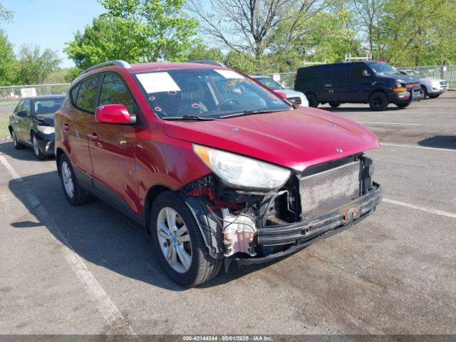  Salvage Hyundai TUCSON