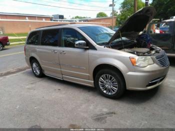  Salvage Chrysler Town & Country