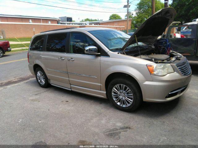  Salvage Chrysler Town & Country
