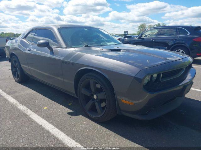  Salvage Dodge Challenger