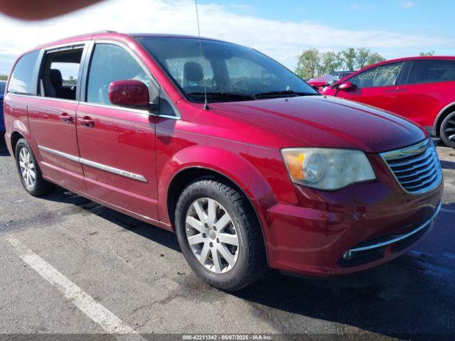  Salvage Chrysler Town & Country