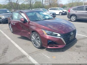  Salvage Nissan Altima
