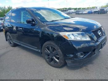 Salvage Nissan Pathfinder