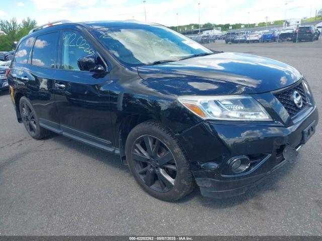  Salvage Nissan Pathfinder