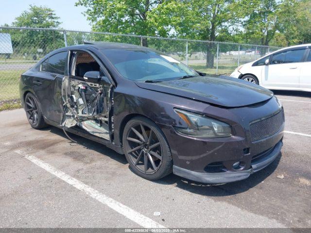  Salvage Nissan Maxima