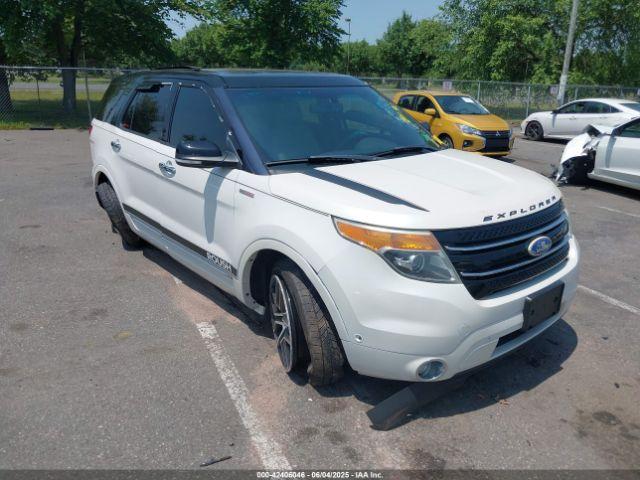  Salvage Ford Explorer
