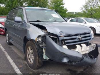  Salvage Toyota Highlander