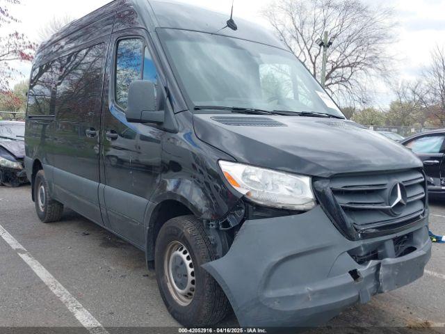  Salvage Mercedes-Benz Sprinter 2500