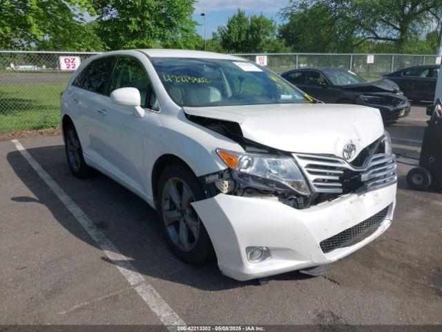  Salvage Toyota Venza