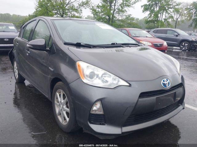  Salvage Toyota Prius c