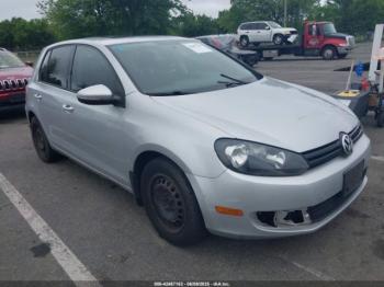  Salvage Volkswagen Golf