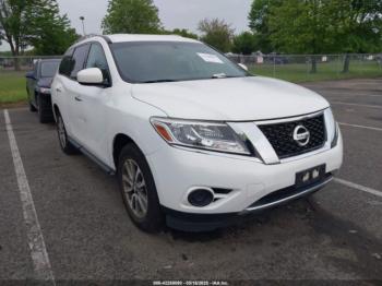 Salvage Nissan Pathfinder