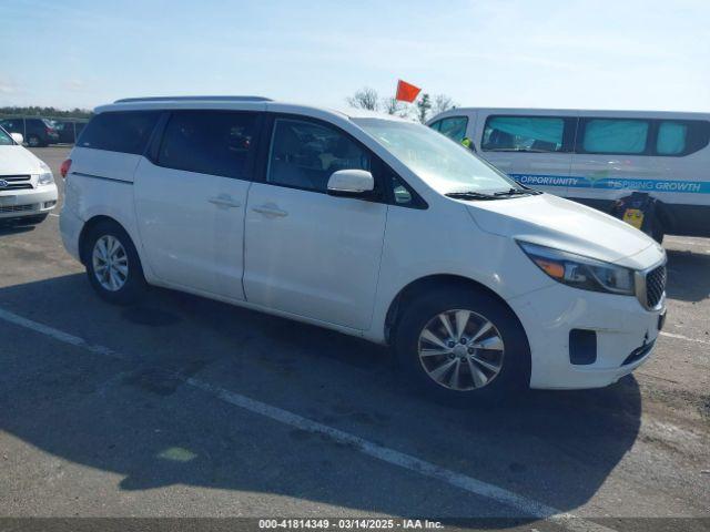 Salvage Kia Sedona