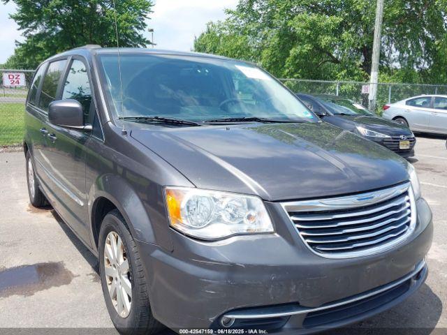  Salvage Chrysler Town & Country