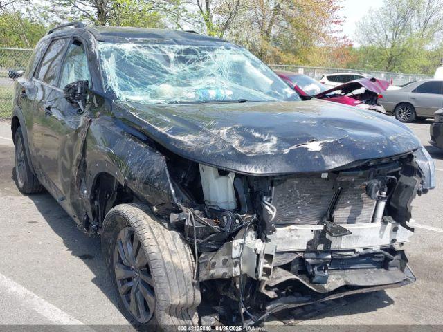  Salvage Nissan Pathfinder
