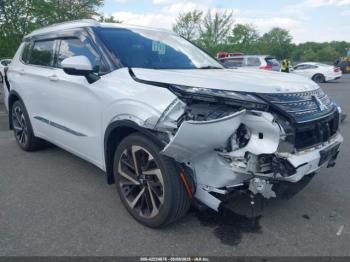  Salvage Mitsubishi Outlander