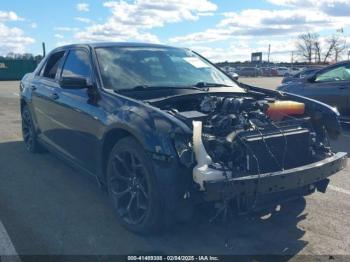  Salvage Chrysler 300