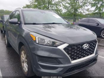  Salvage Hyundai TUCSON