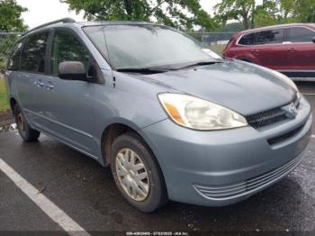  Salvage Toyota Sienna