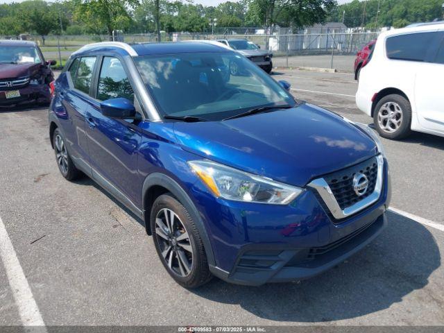 Salvage Nissan Kicks