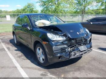 Salvage Porsche Cayenne