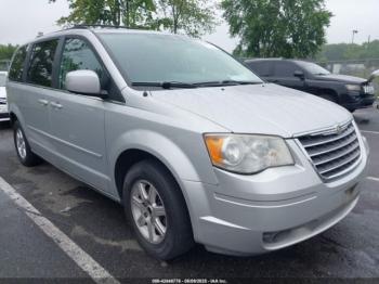  Salvage Chrysler Town & Country