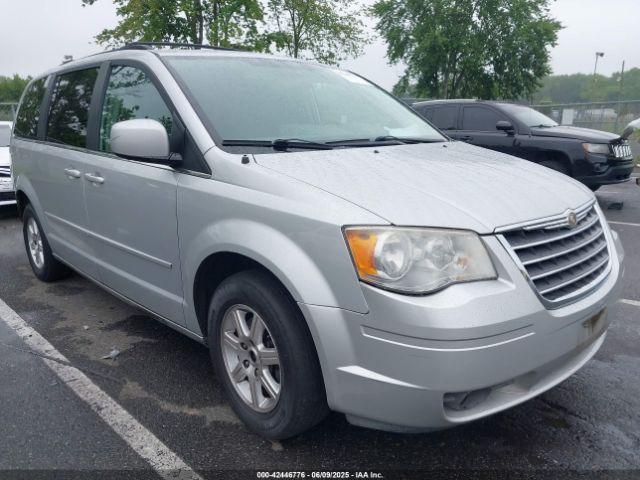  Salvage Chrysler Town & Country