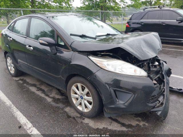  Salvage Ford Fiesta