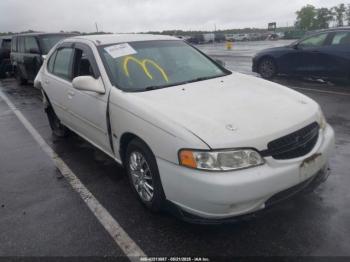  Salvage Nissan Altima