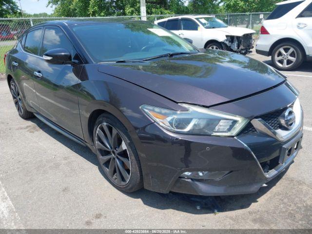  Salvage Nissan Maxima