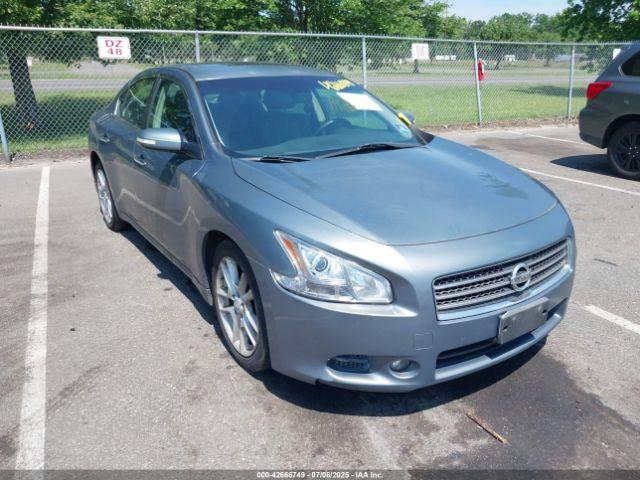  Salvage Nissan Maxima