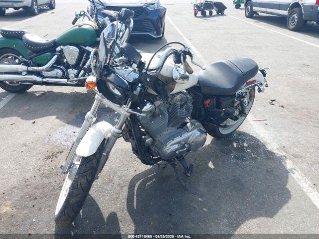  Salvage Harley-Davidson Xl883