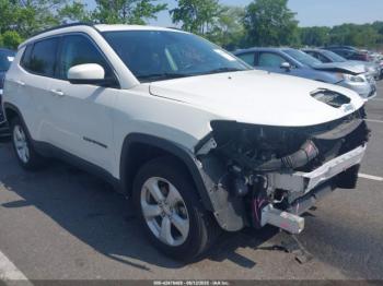 Salvage Jeep Compass