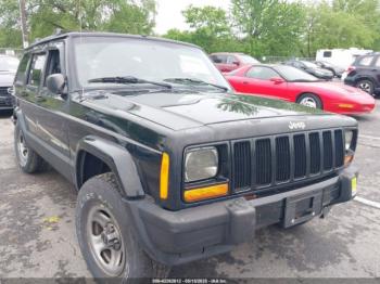  Salvage Jeep Cherokee