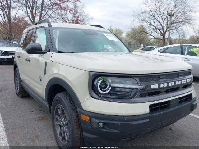  Salvage Ford Bronco