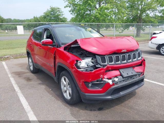  Salvage Jeep Compass