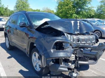  Salvage Jeep Compass