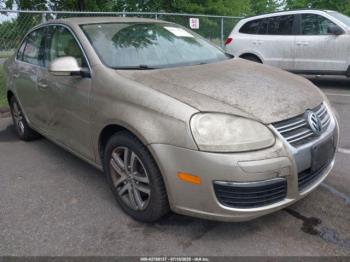  Salvage Volkswagen Jetta