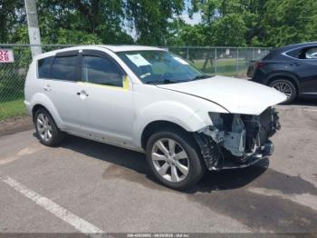  Salvage Mitsubishi Outlander