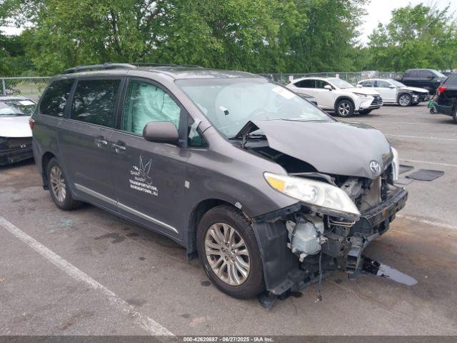  Salvage Toyota Sienna