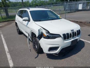  Salvage Jeep Cherokee