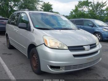  Salvage Toyota Sienna