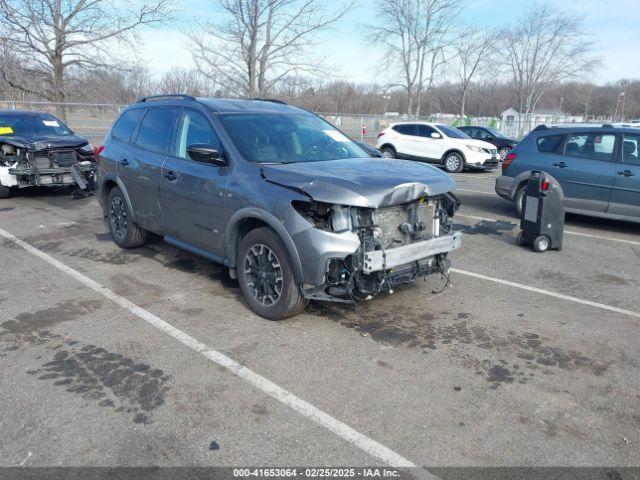  Salvage Nissan Pathfinder
