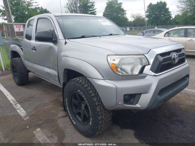  Salvage Toyota Tacoma