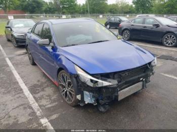  Salvage Hyundai ELANTRA