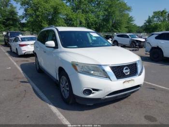  Salvage Nissan Pathfinder