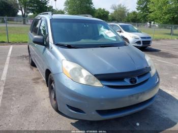  Salvage Toyota Sienna